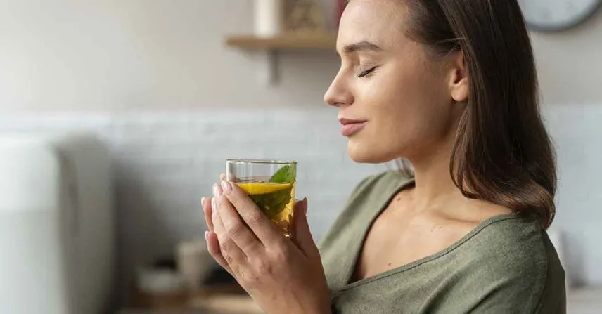 Chá Verde: 10 Benefícios comprovados para saúde, emagrecimento e bem-estar