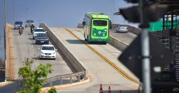 Ônibus é o mais utilizado, mas não tem espaço nas ruas de Goiânia
