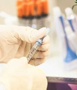 Botox em BH dói? O que ninguém te conta